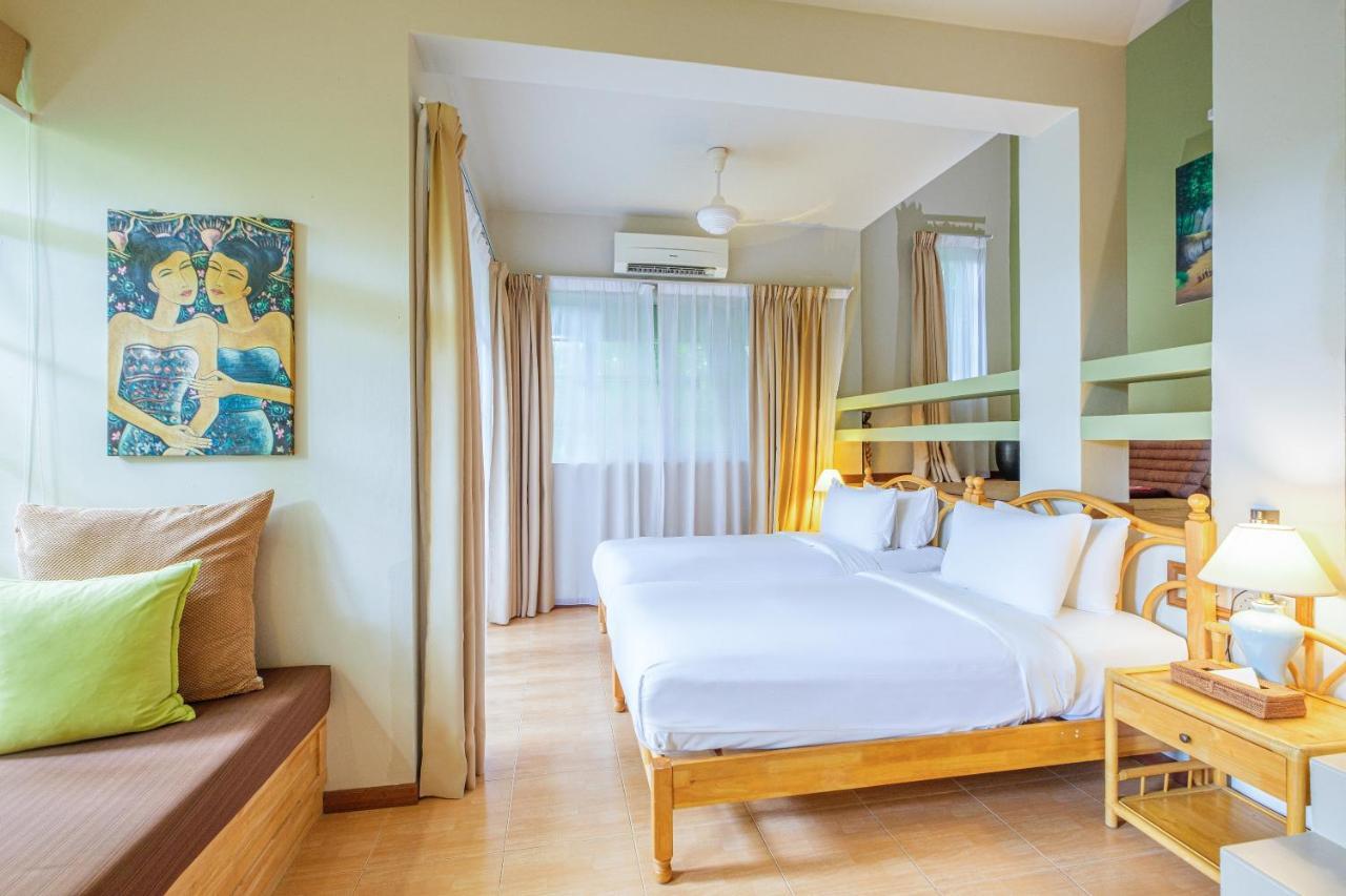 Ambong Rainforest Retreat Pantai Cenang  Exterior photo