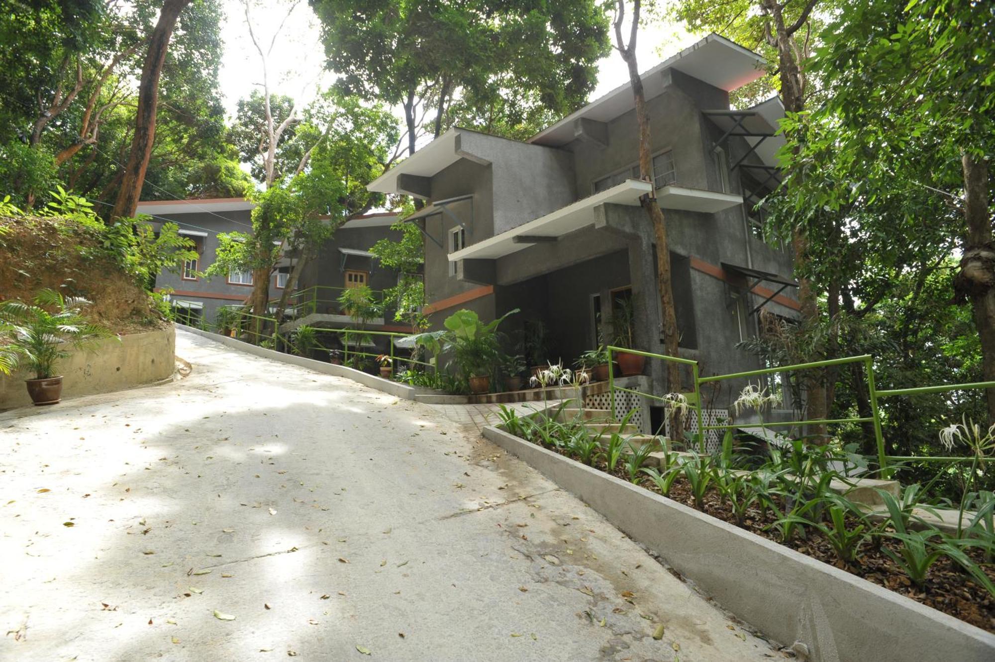 Ambong Rainforest Retreat Pantai Cenang  Exterior photo