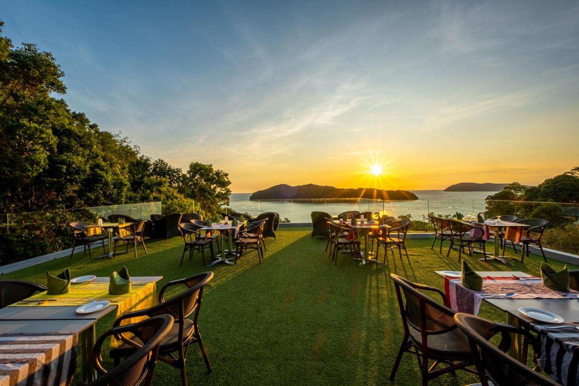 Ambong Rainforest Retreat Pantai Cenang  Exterior photo