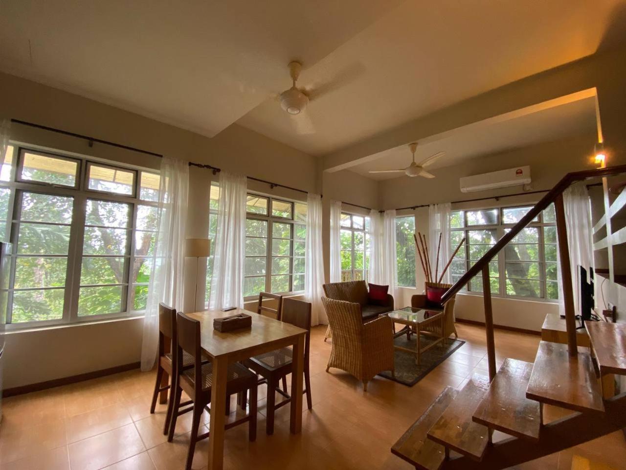 Ambong Rainforest Retreat Pantai Cenang  Exterior photo