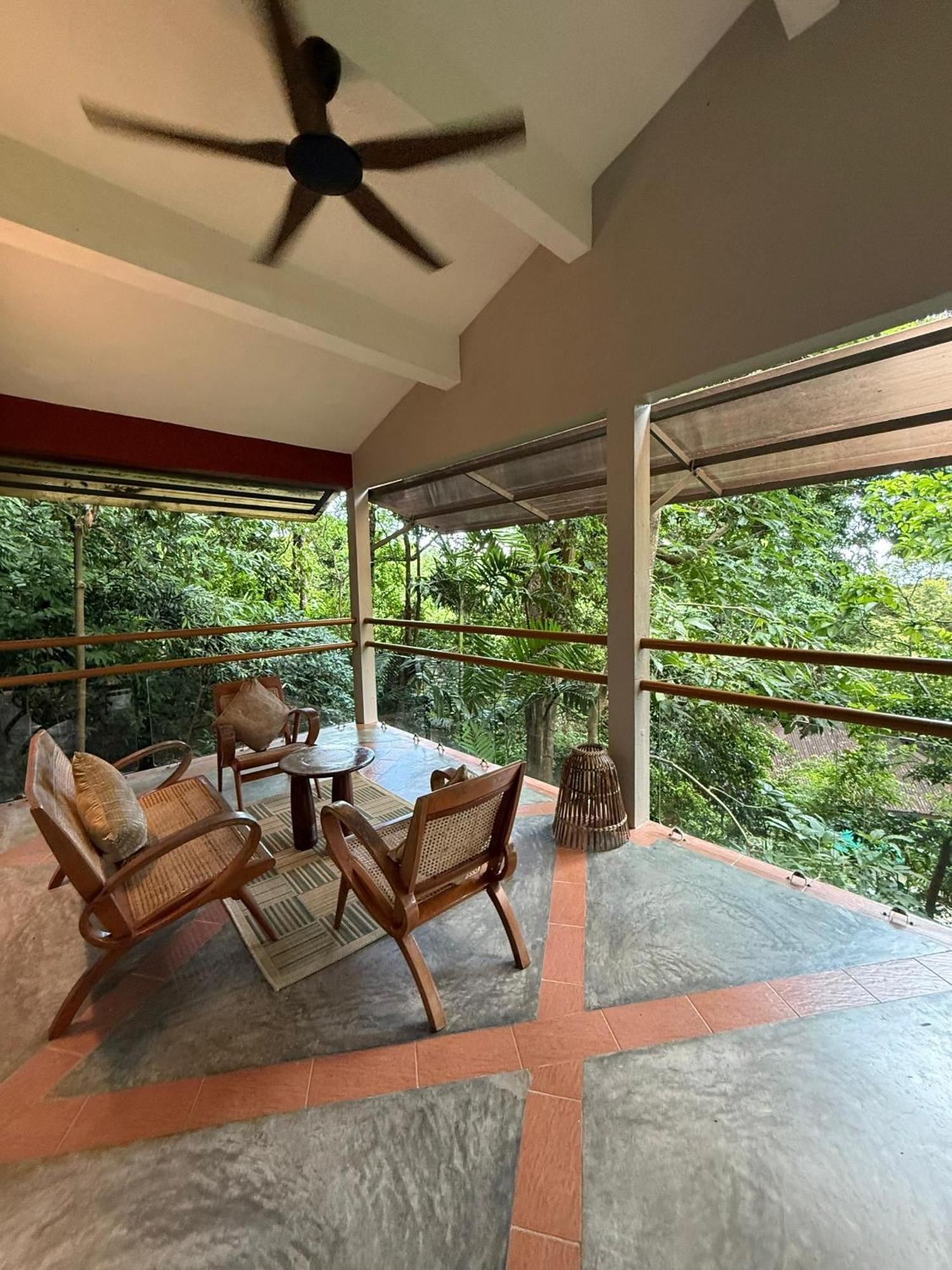 Ambong Rainforest Retreat Pantai Cenang  Exterior photo