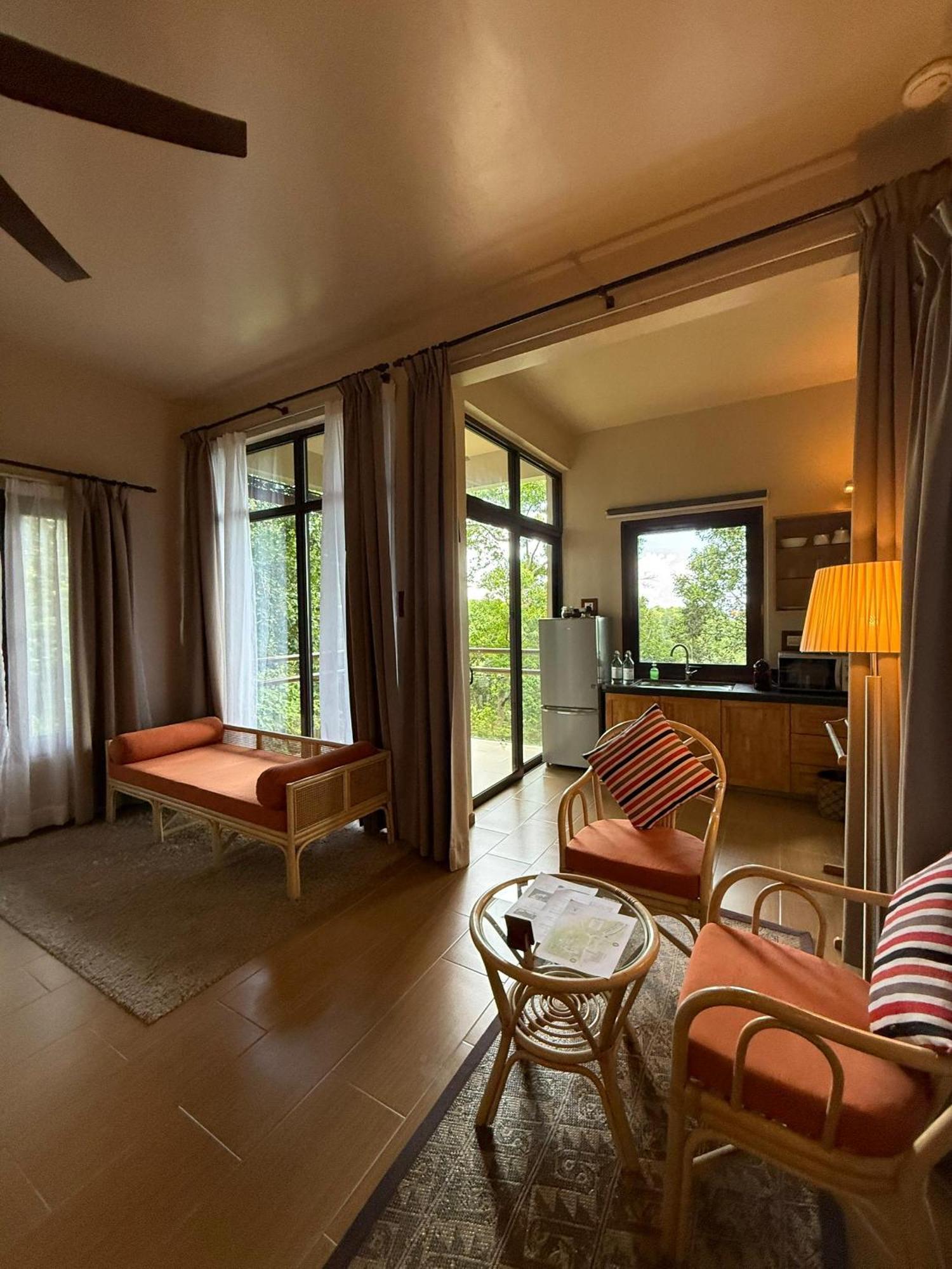 Ambong Rainforest Retreat Pantai Cenang  Exterior photo