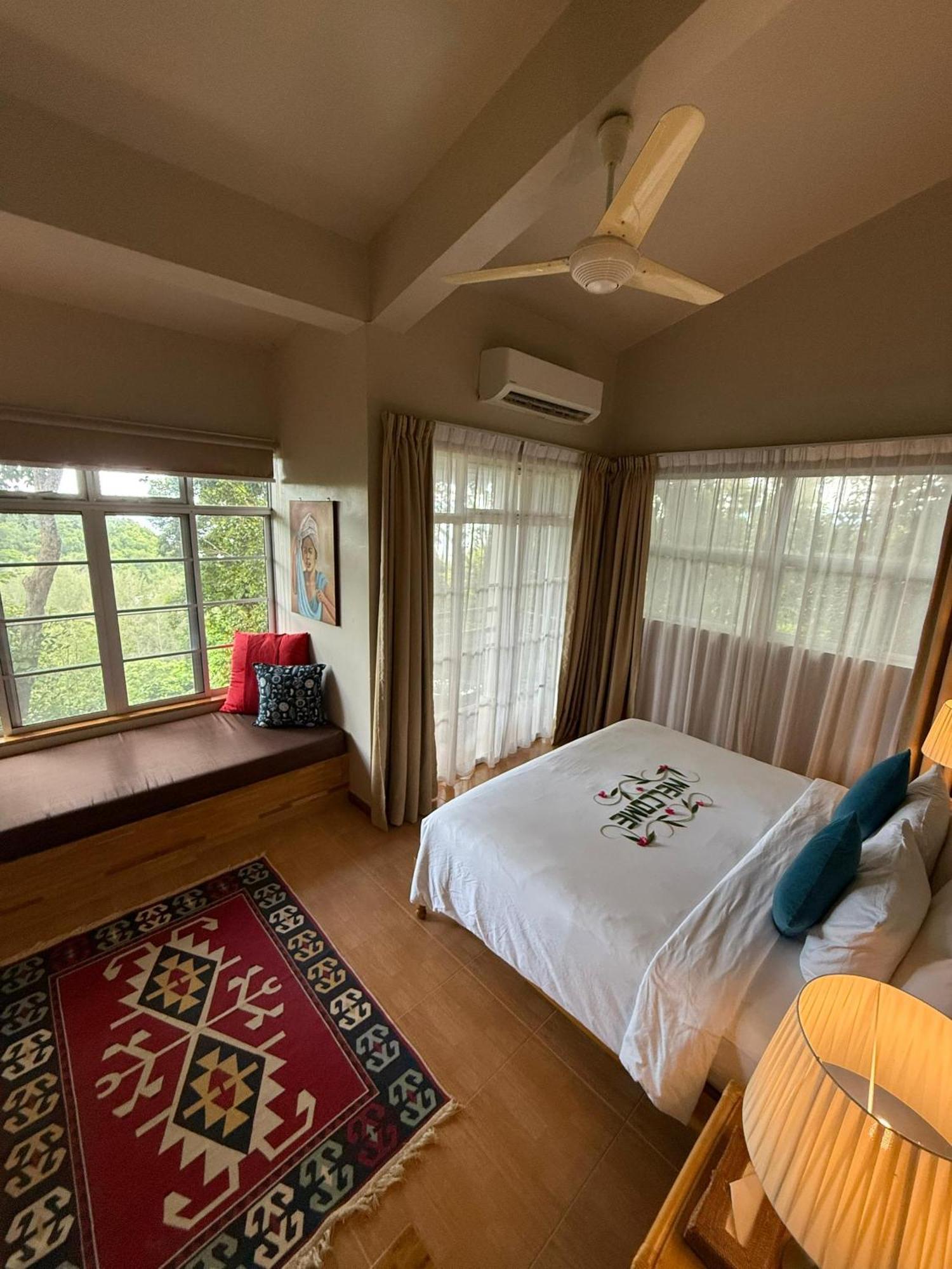 Ambong Rainforest Retreat Pantai Cenang  Exterior photo