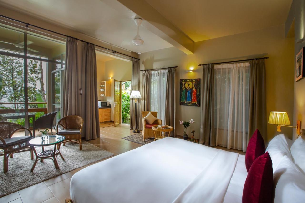 Ambong Rainforest Retreat Pantai Cenang  Exterior photo