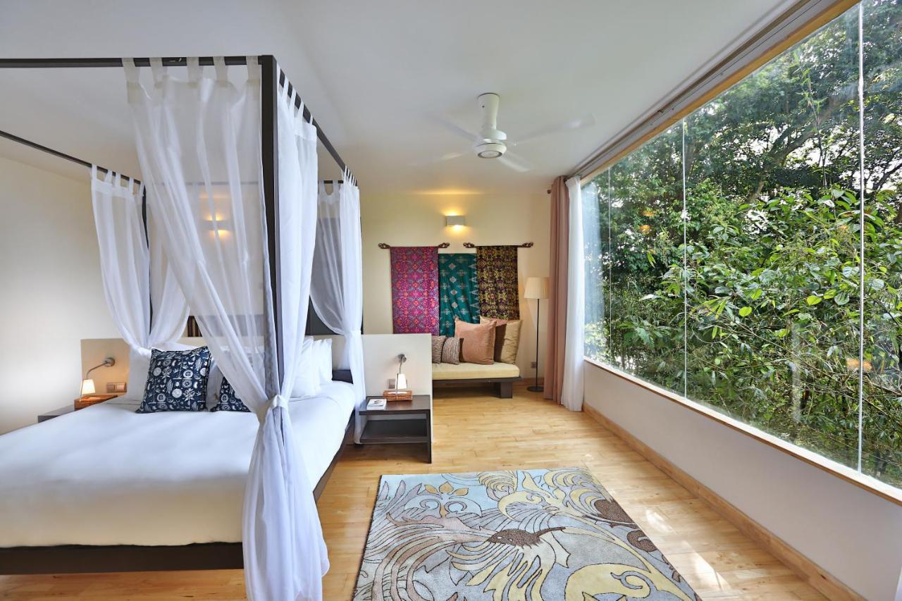 Ambong Rainforest Retreat Pantai Cenang  Exterior photo